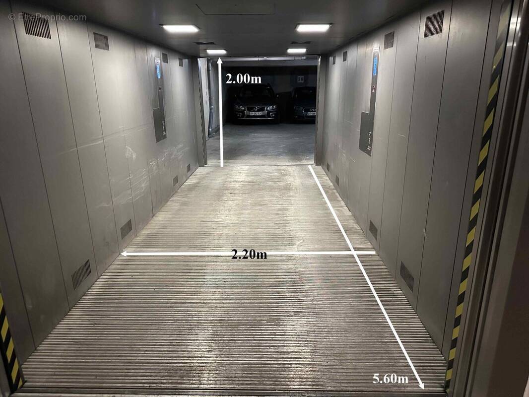 Parking à PARIS-14E