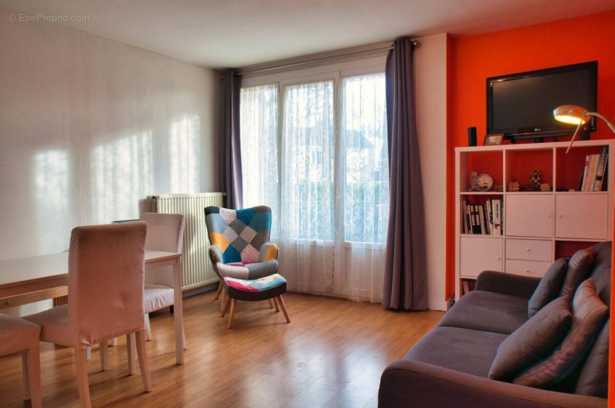 Appartement à SAINT-SEBASTIEN-SUR-LOIRE