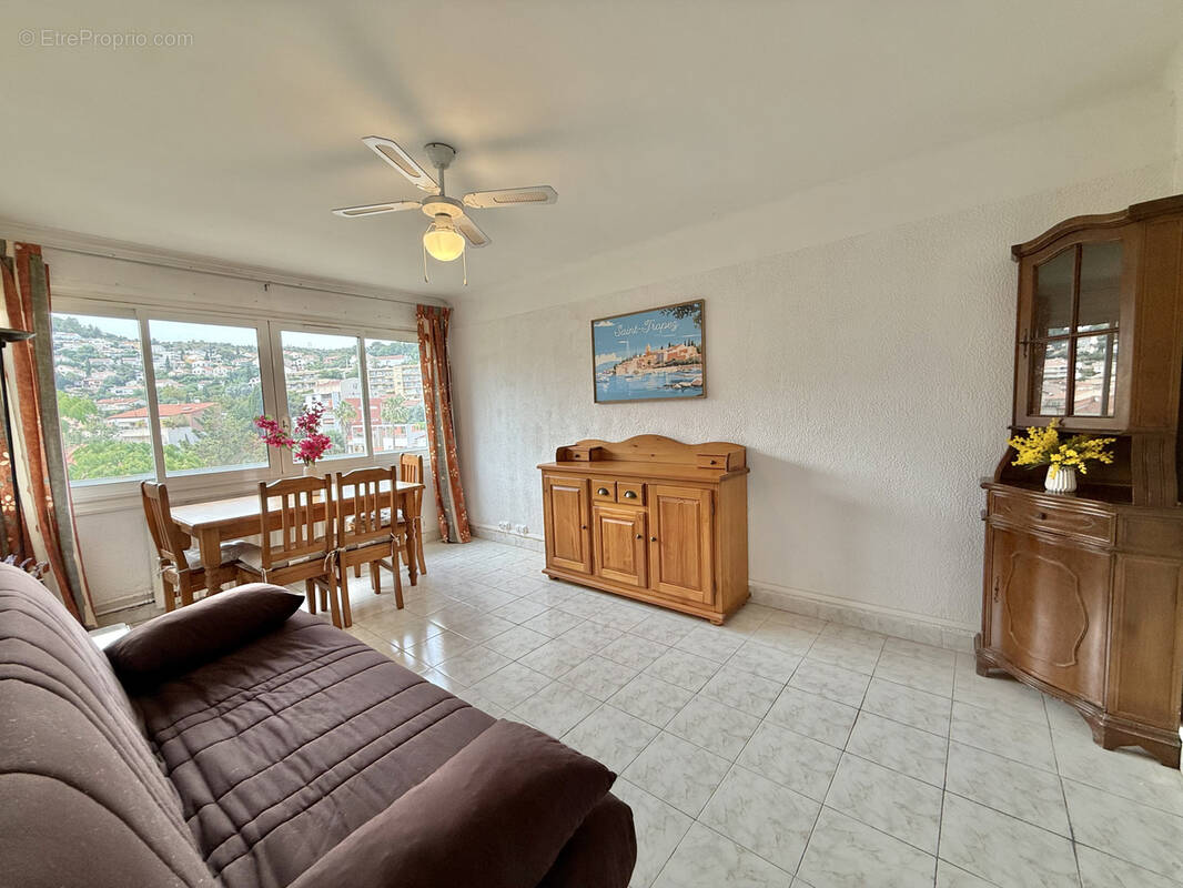 Appartement à HYERES