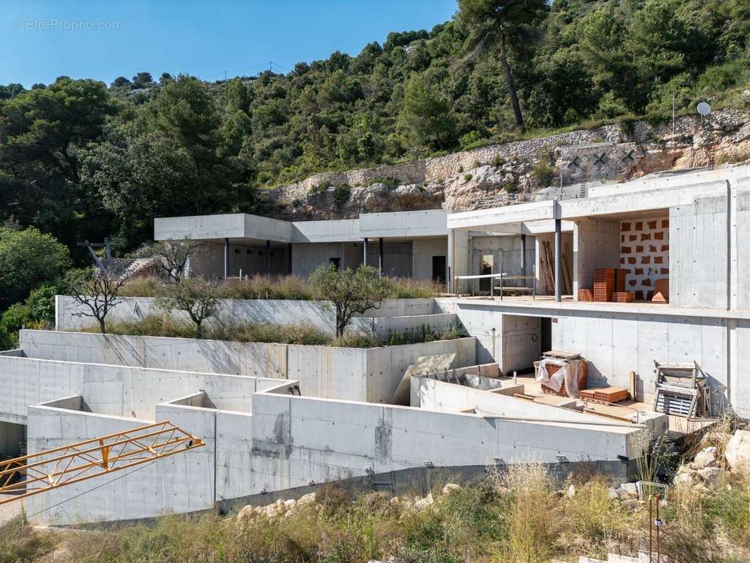 Maison à EZE