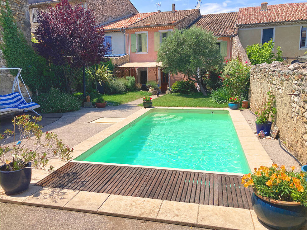 Maison à CHATEAUNEUF-DU-RHONE