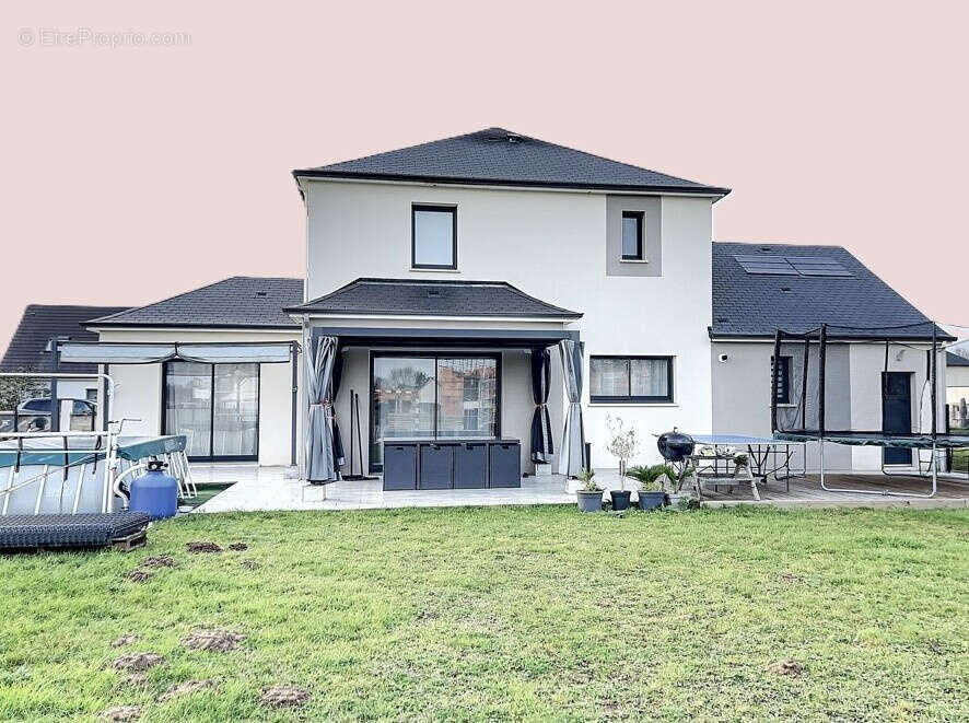 Maison à CHANGE