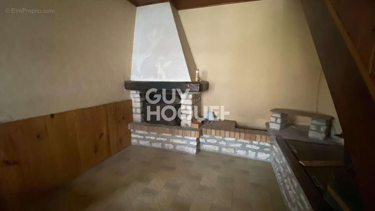 Maison à GUERNES
