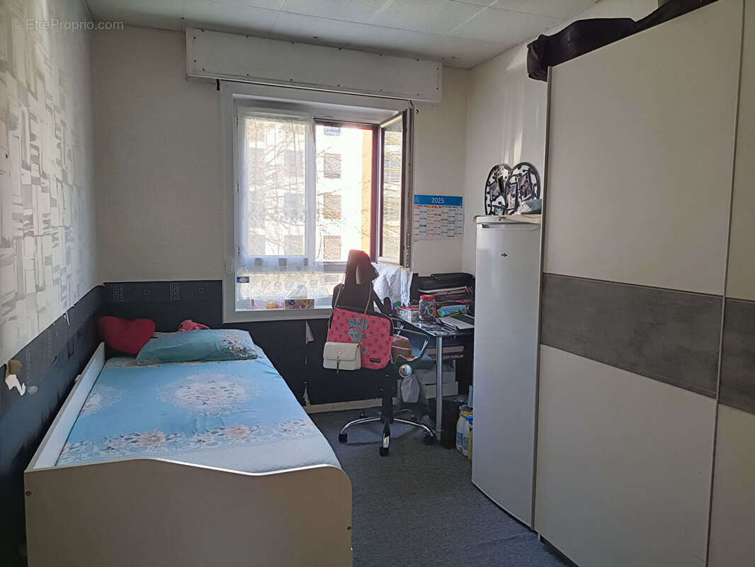 Appartement à SAINT-JEAN-DE-LA-RUELLE