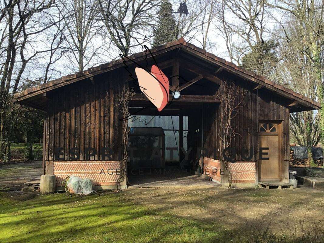 Maison à COMMENSACQ