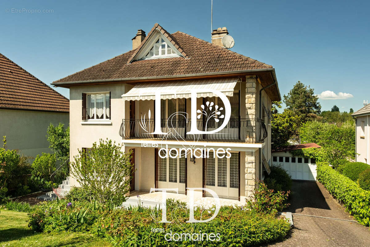 Maison à COSNE-COURS-SUR-LOIRE