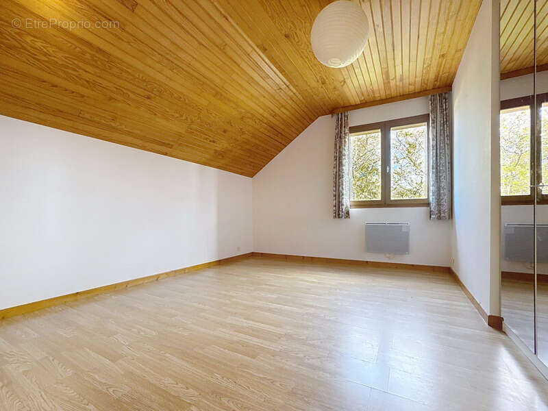 Maison à ORNEX