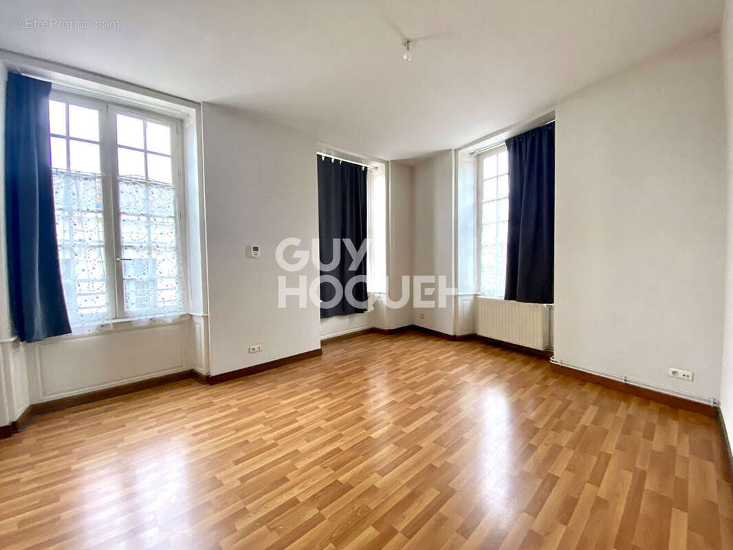 Appartement à FONTENAY-LE-COMTE