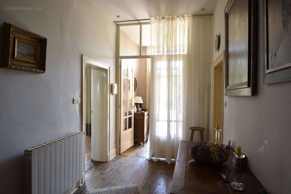 Maison à CHAMPNIERS-ET-REILHAC