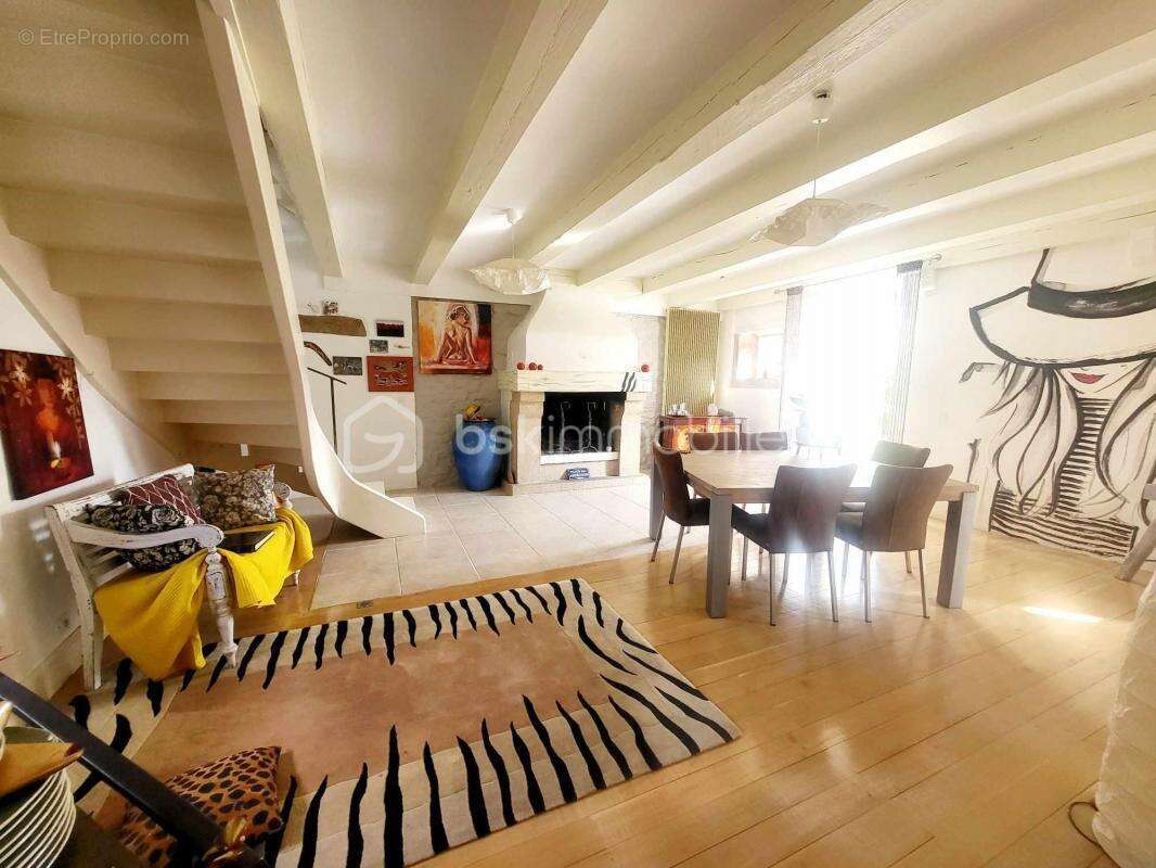 Maison à PRIVAS