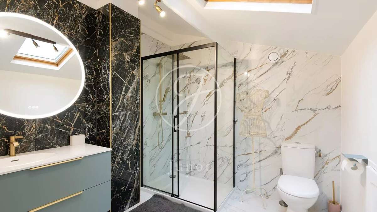 Maison à PARIS-17E