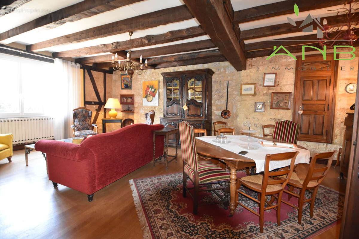 Maison à SAINT-CYPRIEN