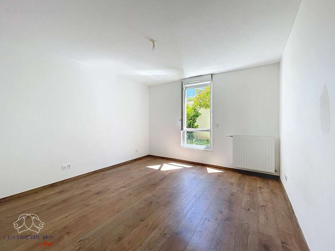 Appartement à SATHONAY-CAMP