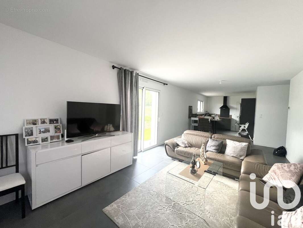 Photo 2 - Maison à BONCHAMP-LES-LAVAL