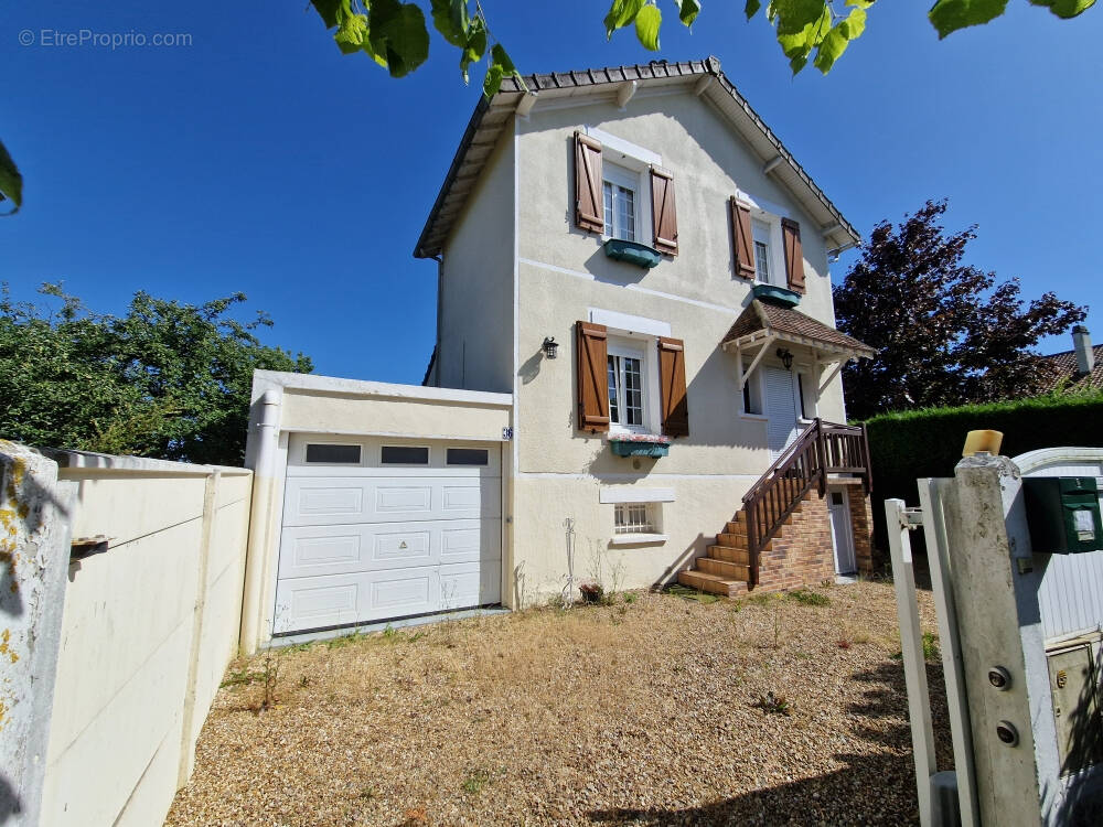 Maison à LA LOUPE