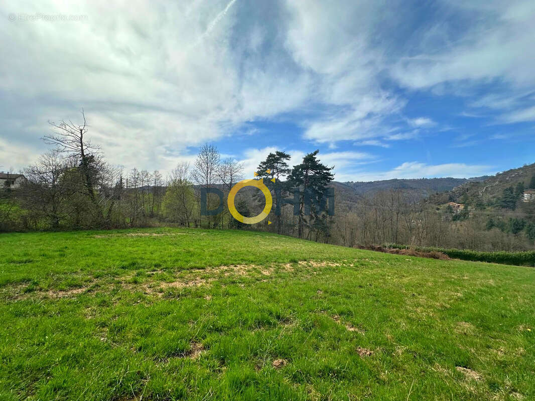 Terrain à AUREC-SUR-LOIRE