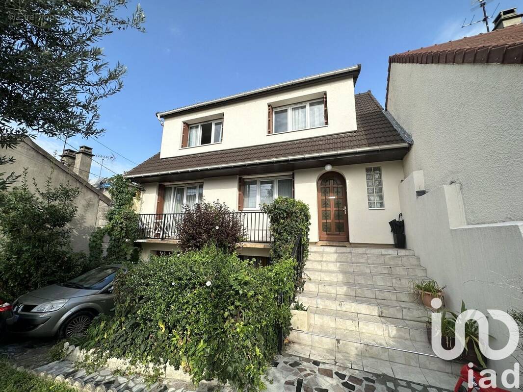 Photo 1 - Maison à LE BLANC-MESNIL