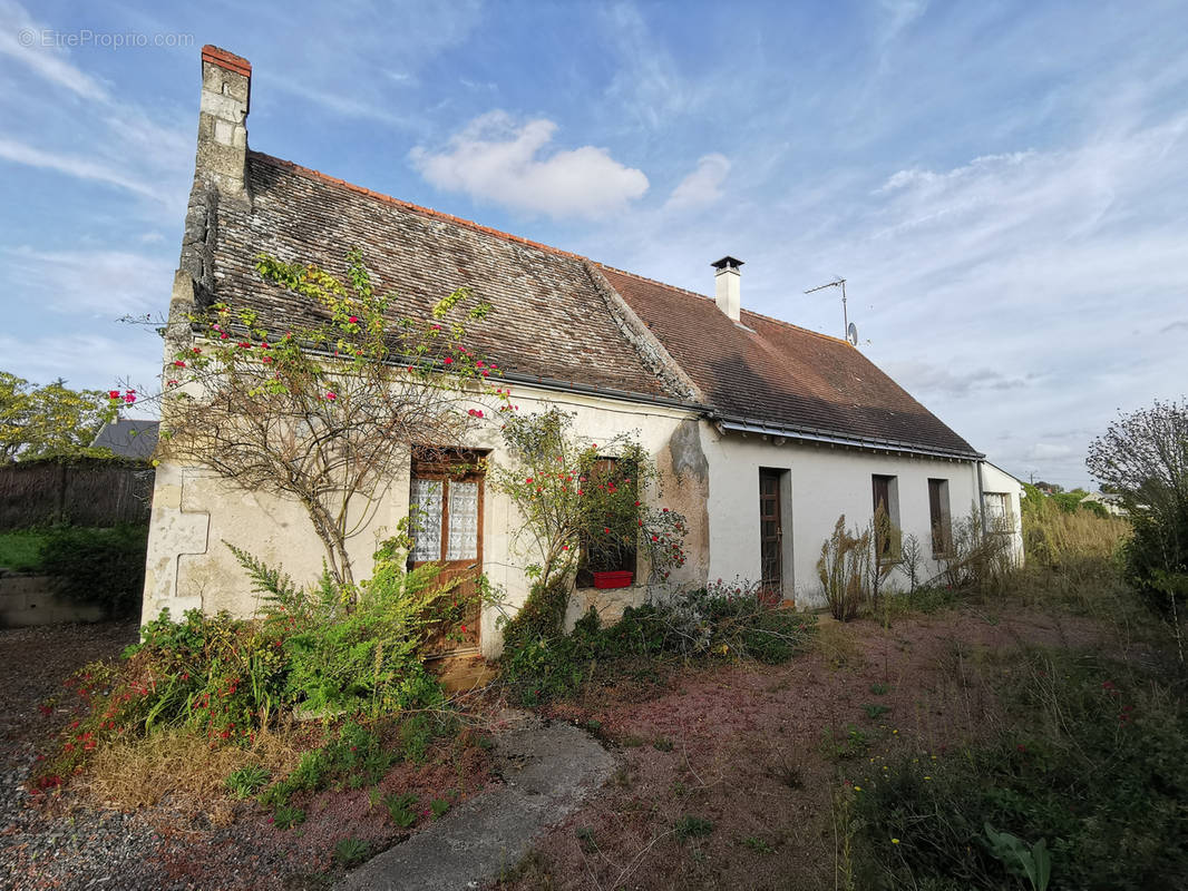 Maison à BENAIS