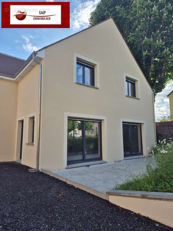 Maison à ORGERUS