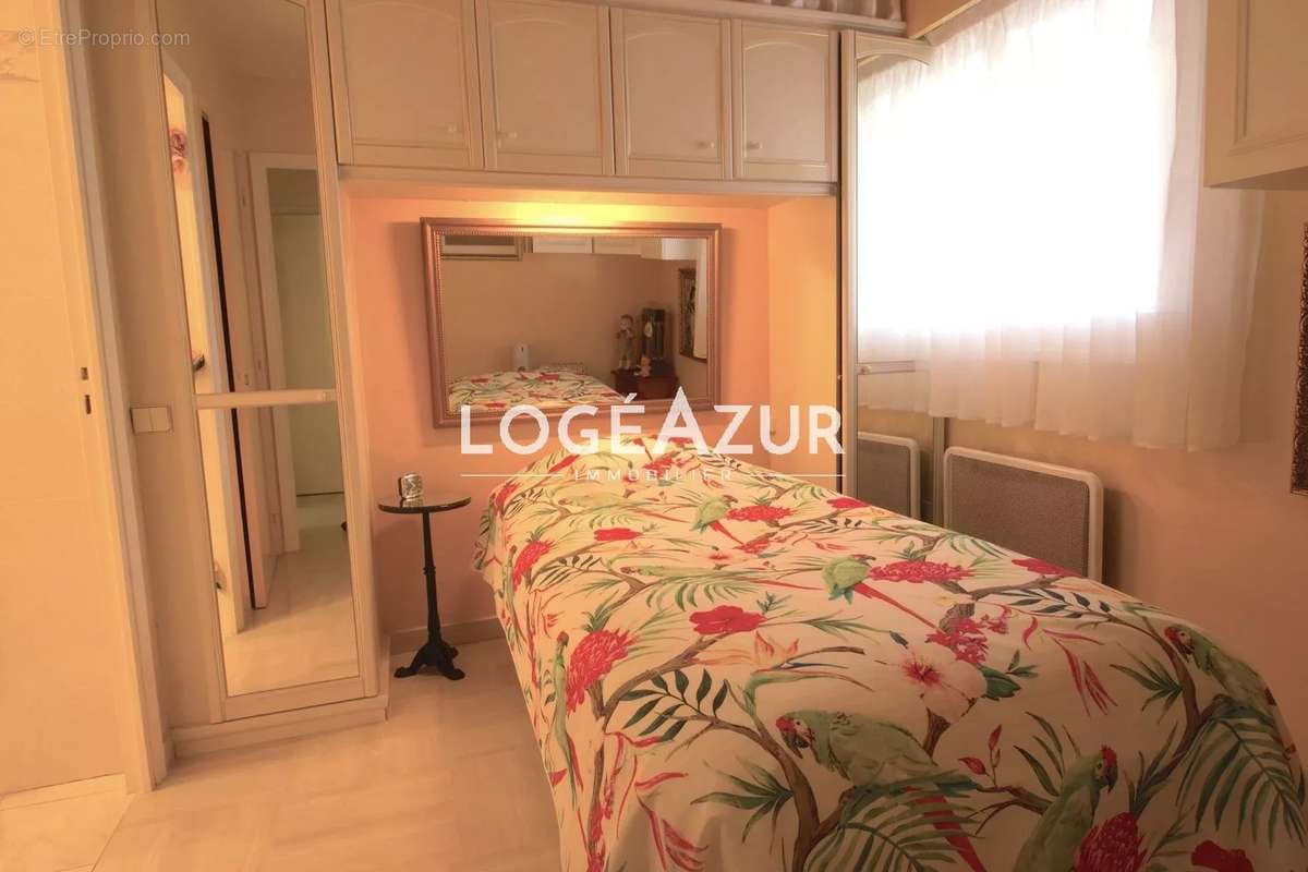 Appartement à VALLAURIS