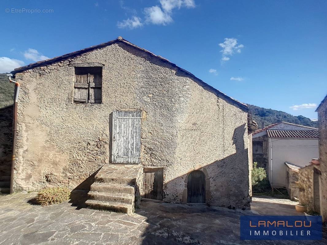 Maison à SAINT-GENIES-DE-VARENSAL