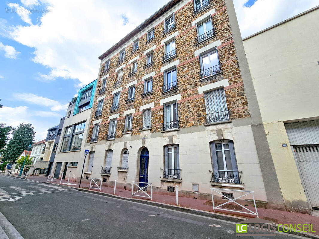 Appartement à MONTROUGE