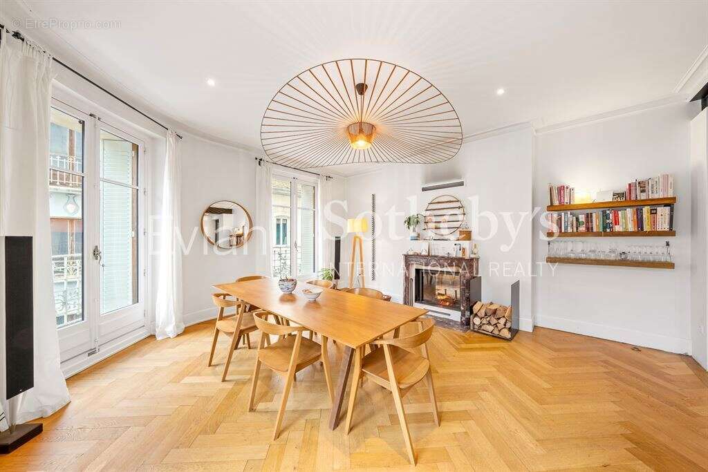 Appartement à EVIAN-LES-BAINS