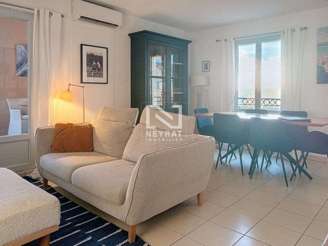 Appartement à FAYENCE