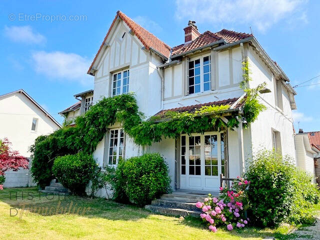 Maison à BOIS-GUILLAUME