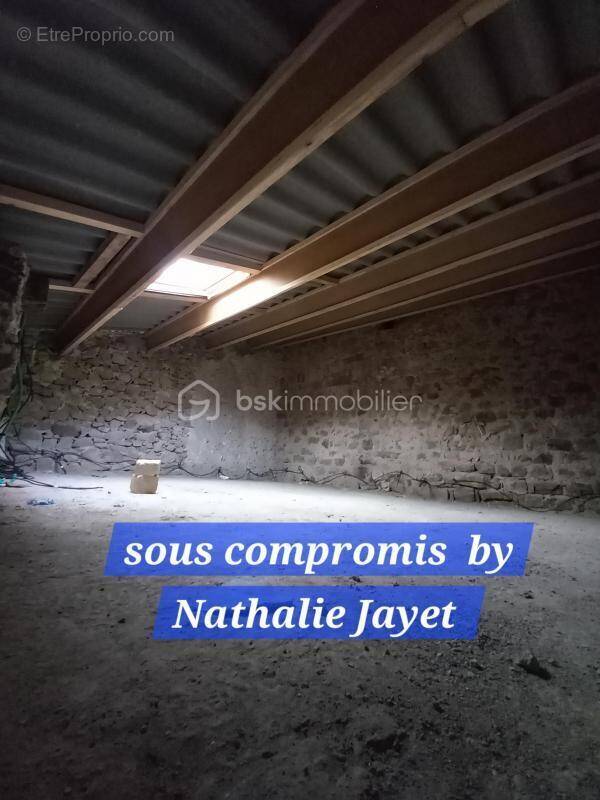 Maison à NEBIAN