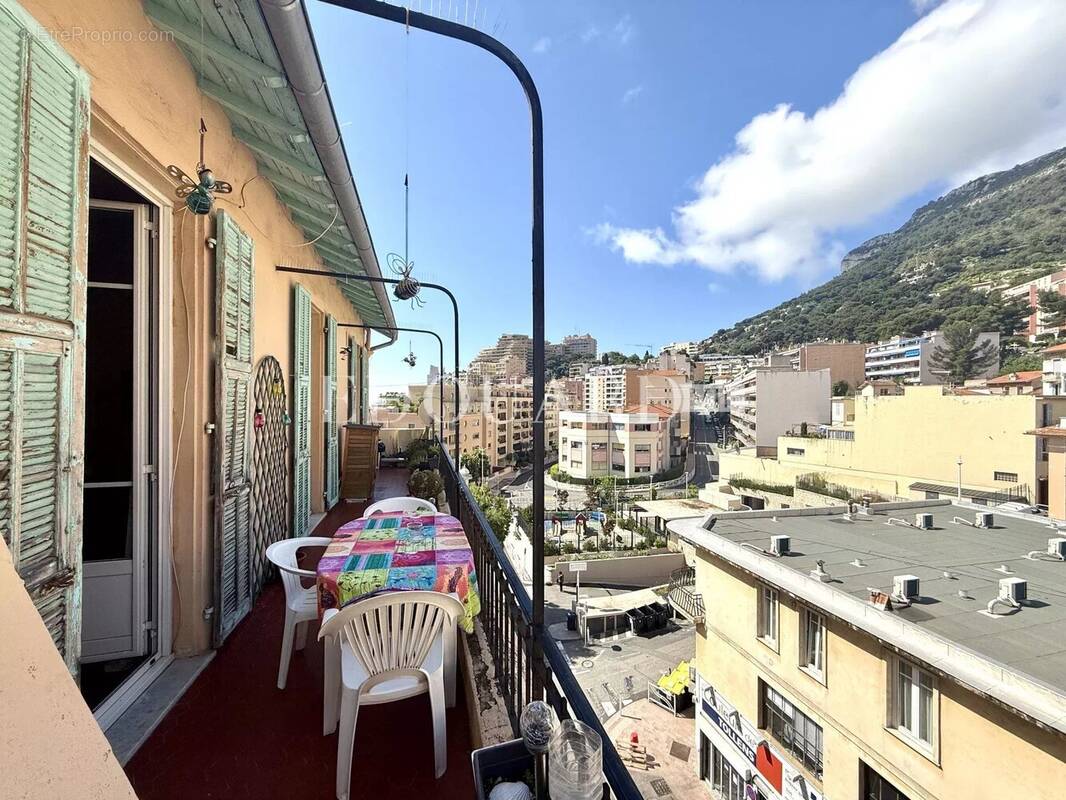 Appartement à BEAUSOLEIL
