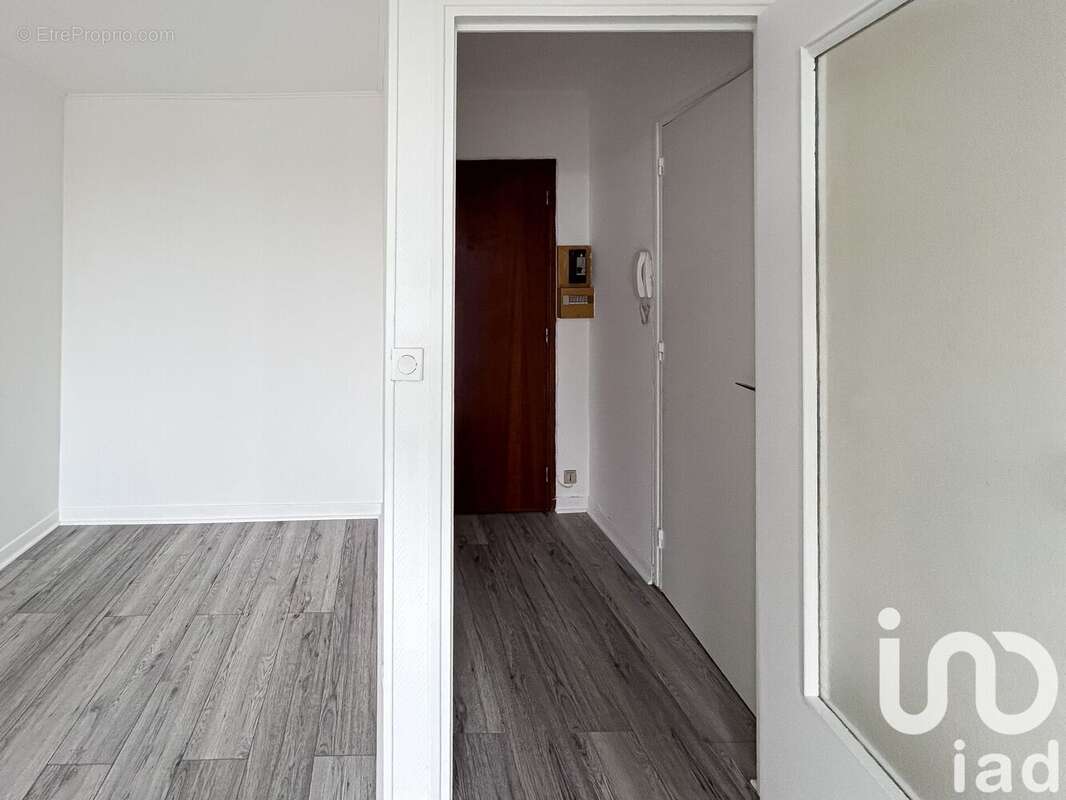 Photo 2 - Appartement à MONDEVILLE