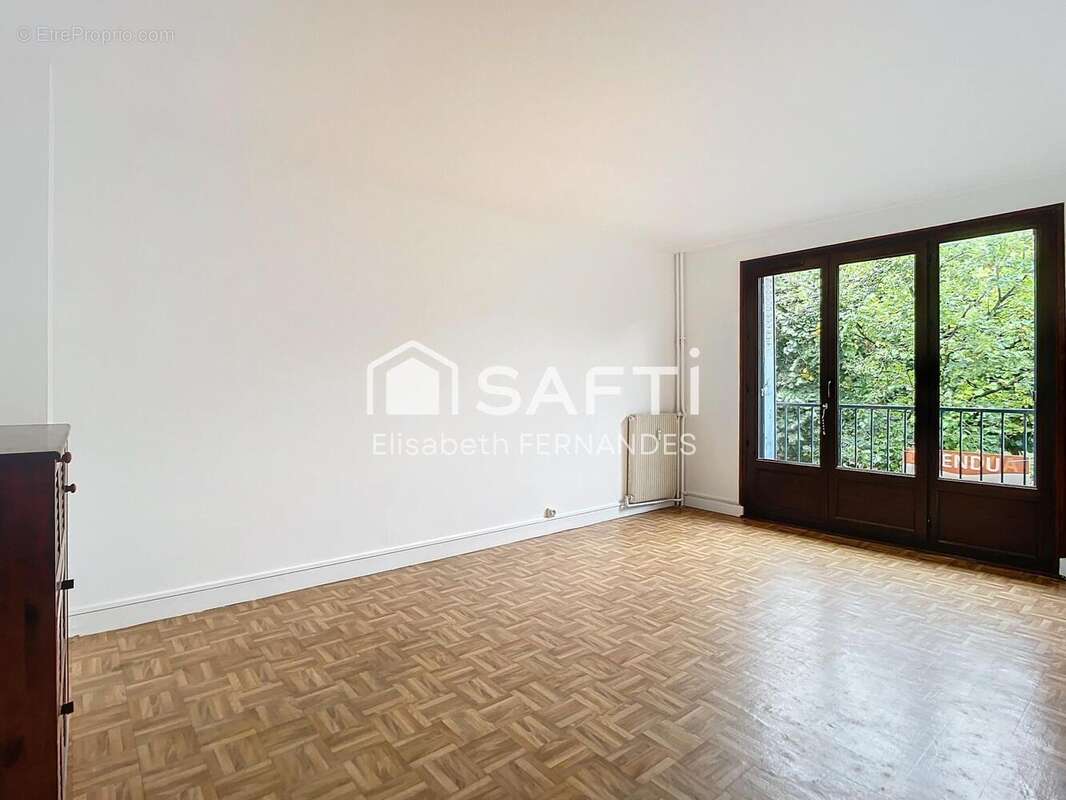 Photo 2 - Appartement à SAINT-MAUR-DES-FOSSES