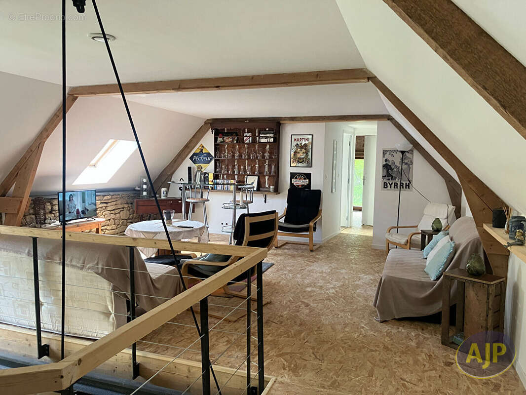 Maison à QUESTEMBERT