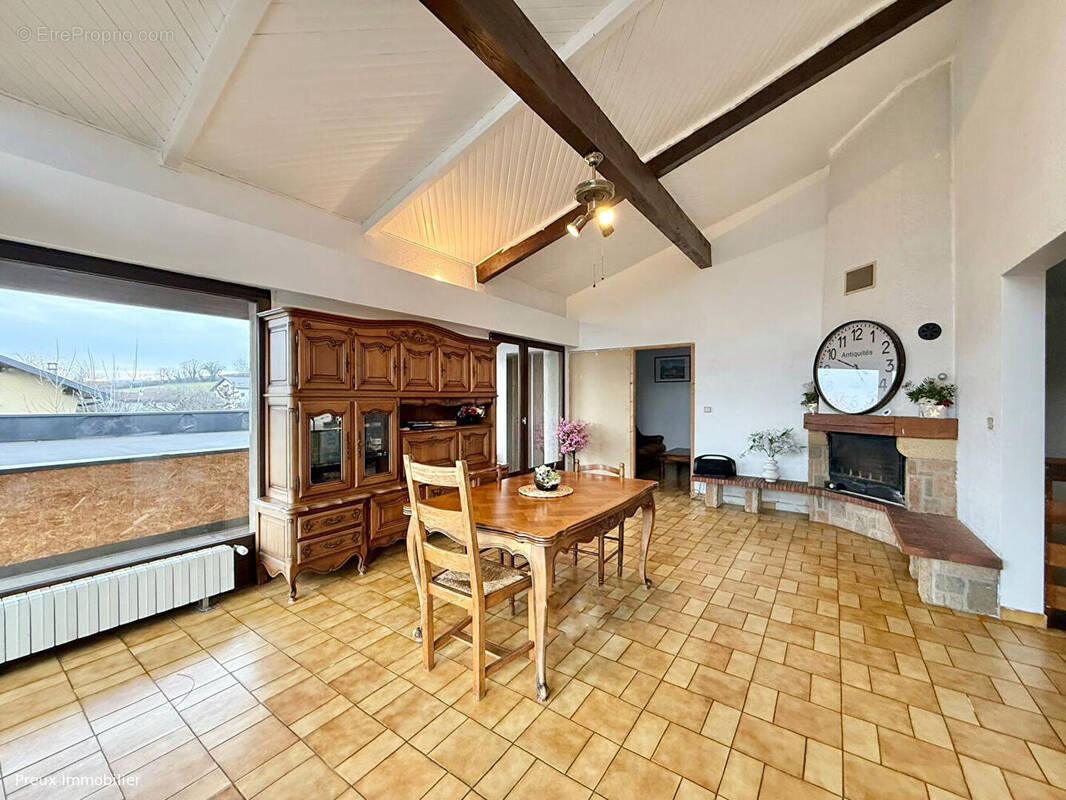 Maison à EPAGNY