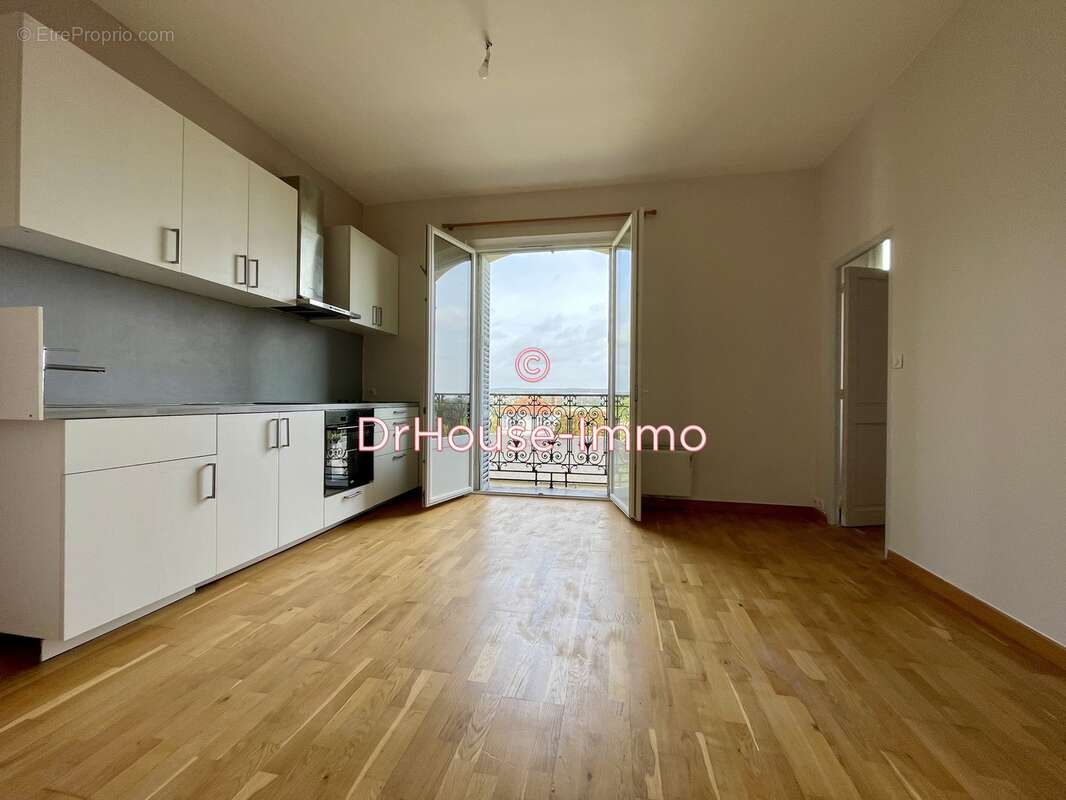 Appartement à EPONE