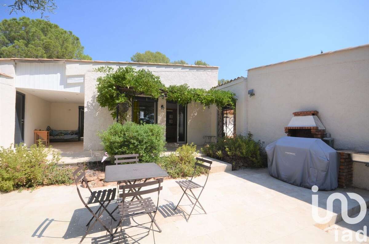 Photo 7 - Maison à PUGET-SUR-ARGENS