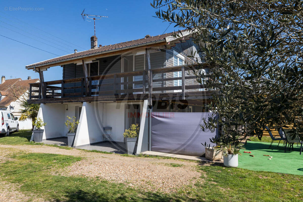 Maison à AUBERGENVILLE