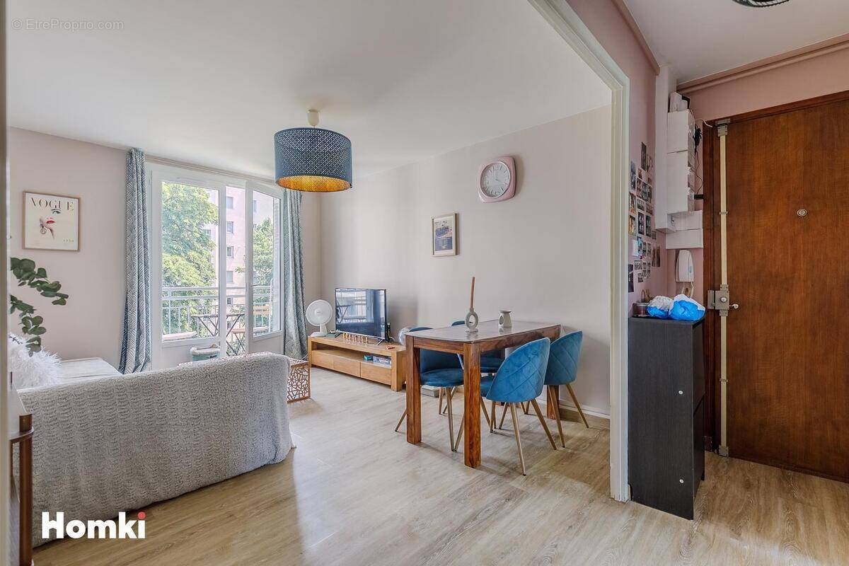 Appartement à LYON-8E