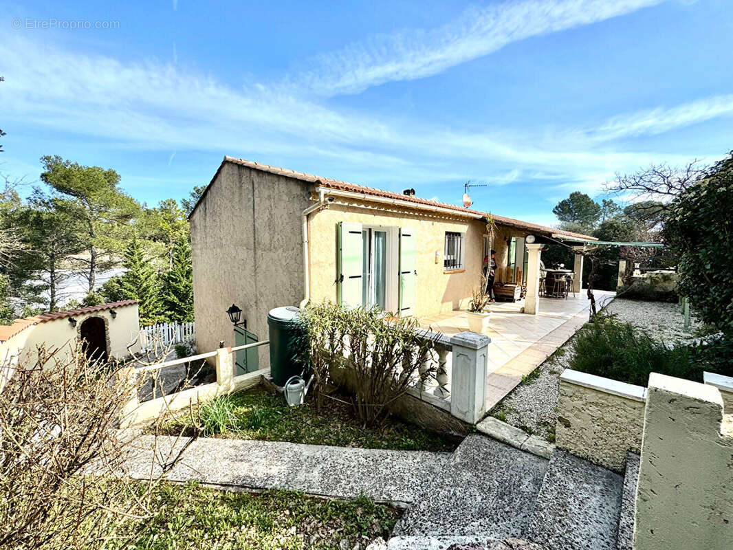 Maison à FLASSANS-SUR-ISSOLE