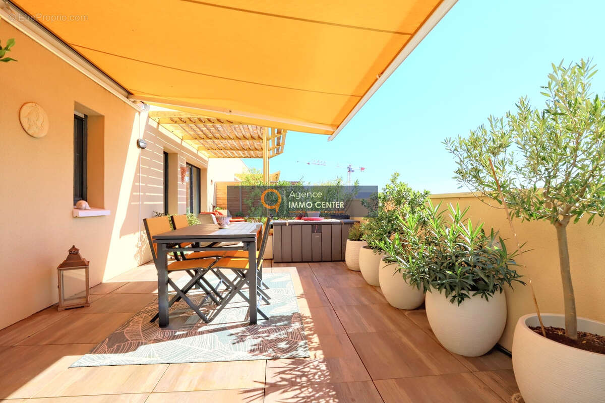Appartement à SOLLIES-PONT