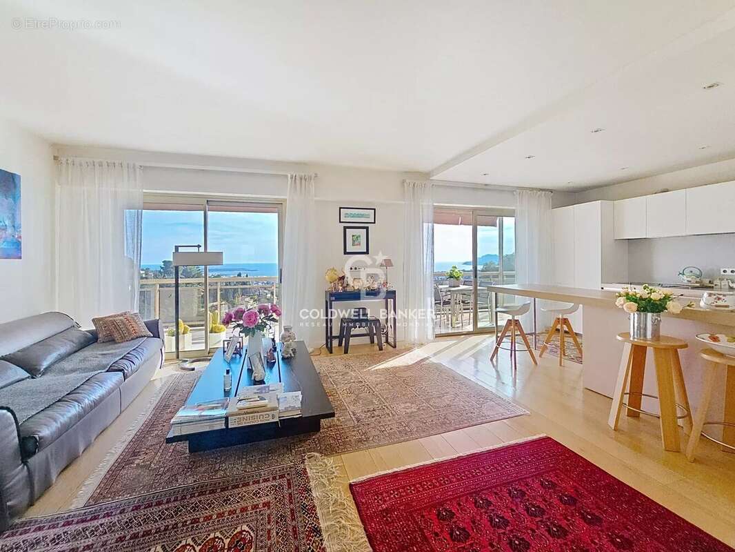 Appartement à LE CANNET