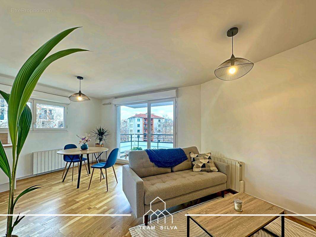 Appartement à LYON-8E