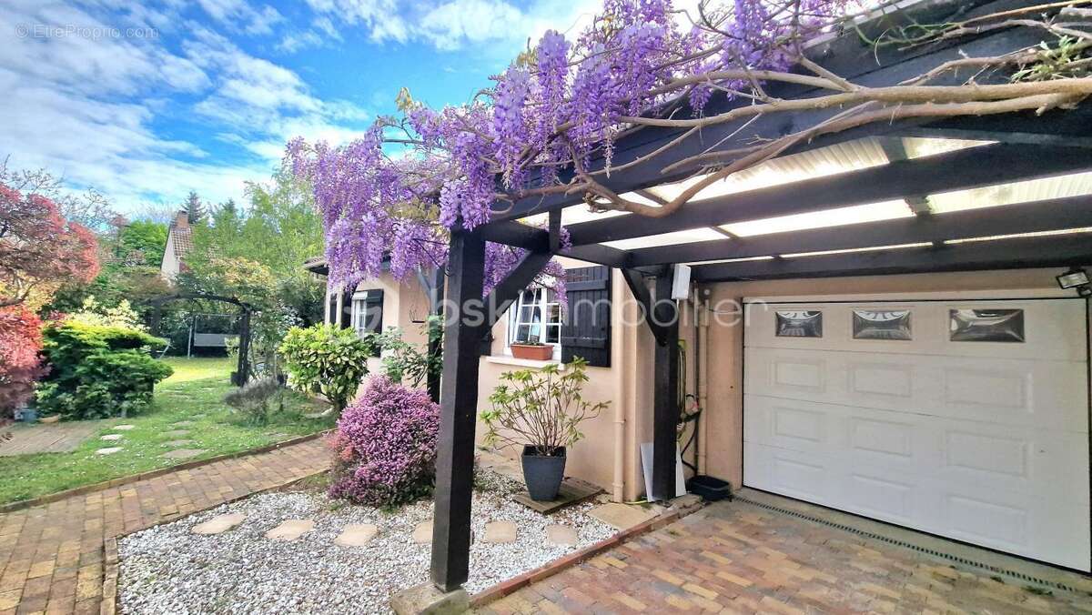 Maison à BALLAINVILLIERS