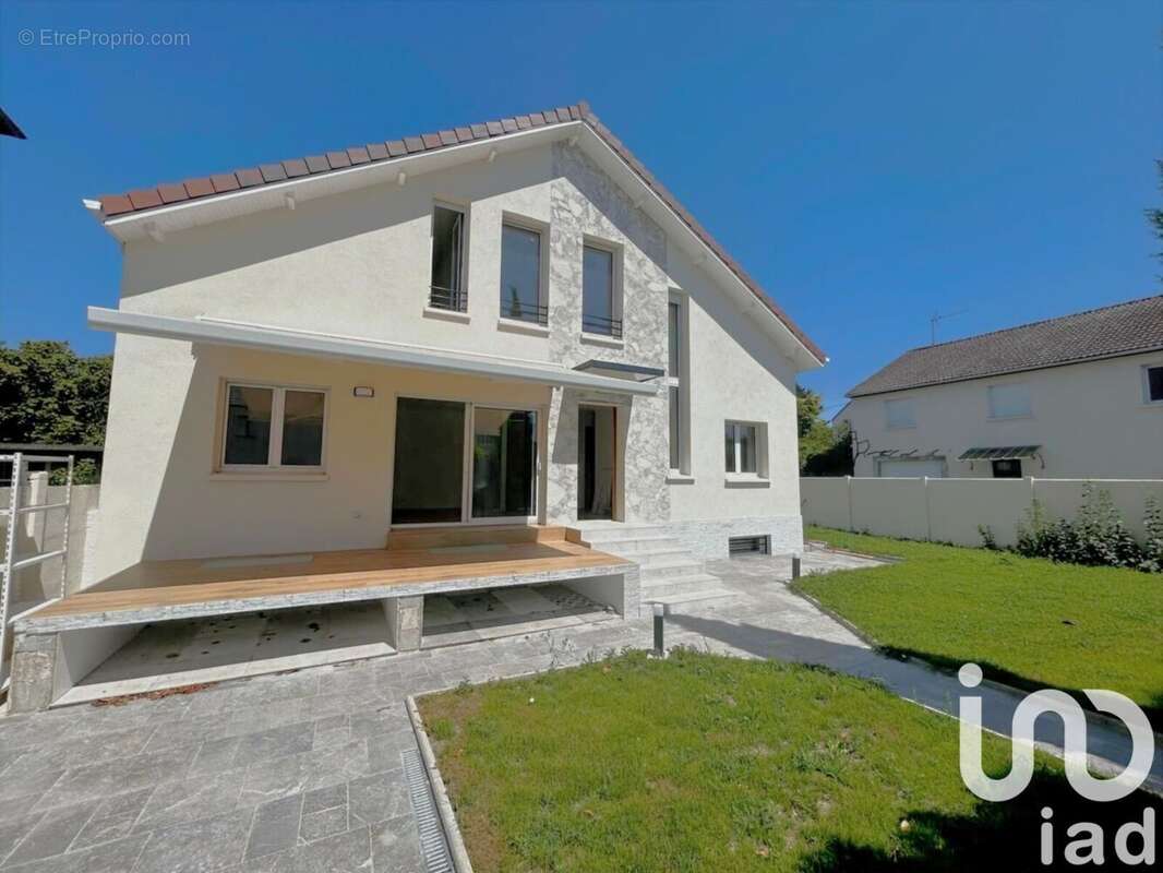 Photo 2 - Maison à LA FRETTE-SUR-SEINE