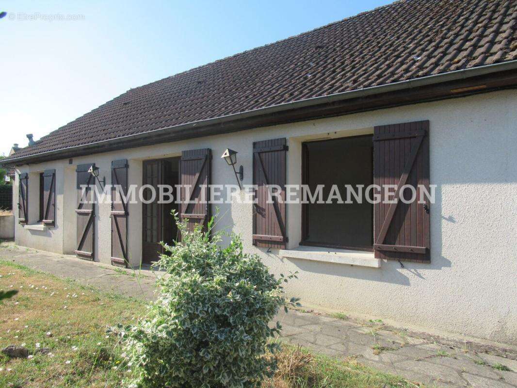 Maison à LAMOTTE-BEUVRON