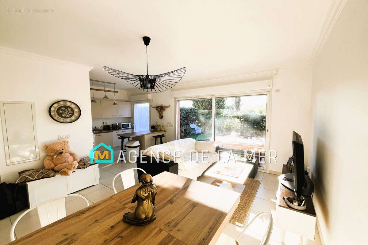 Appartement à MANDELIEU-LA-NAPOULE