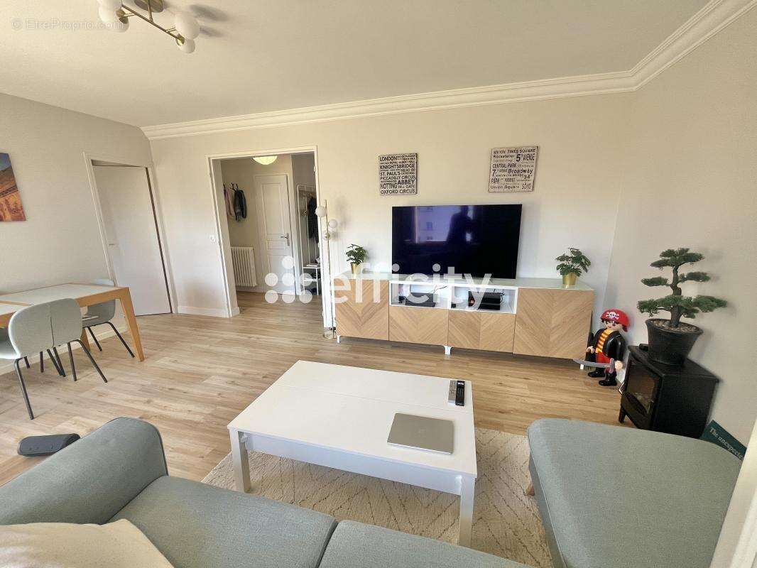 Appartement à SAINT-SEBASTIEN-SUR-LOIRE