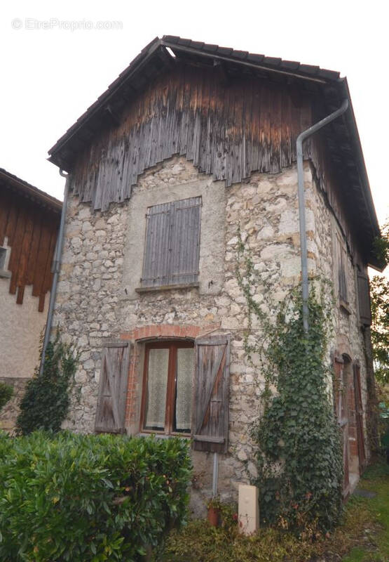 Maison à SAINT-ISMIER