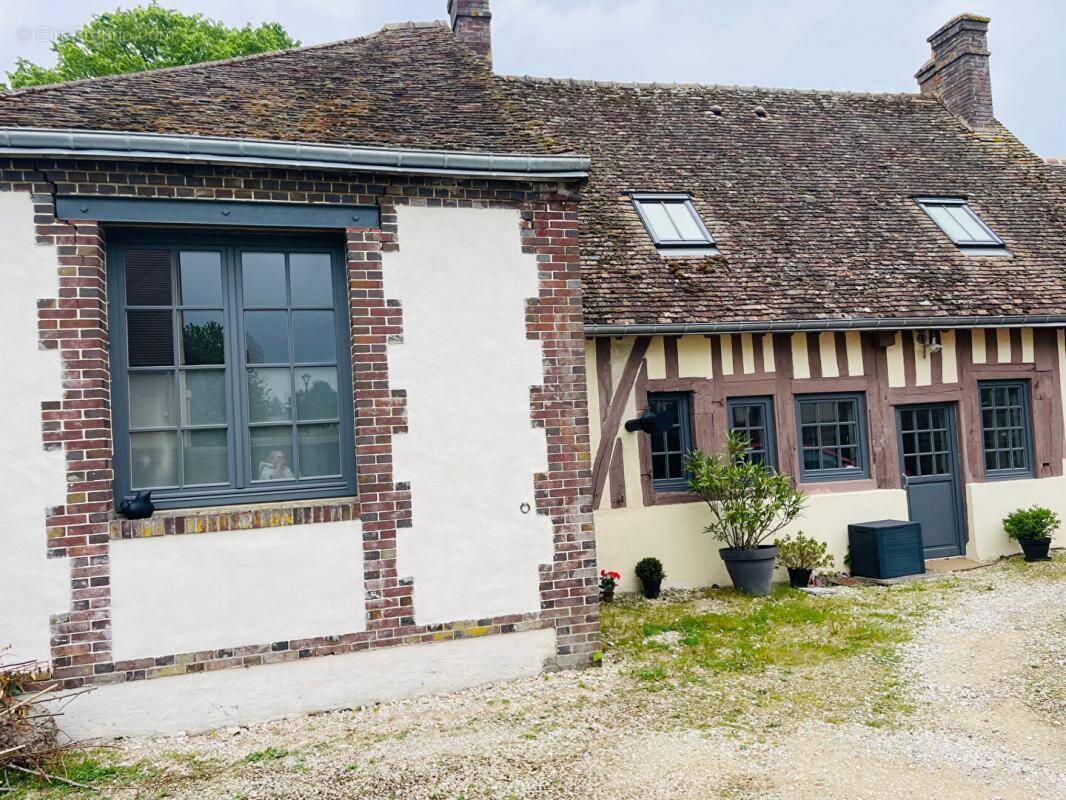 Maison à ABONDANT